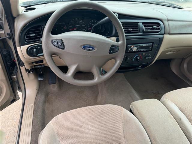Used 2002 Ford Taurus SES image 4