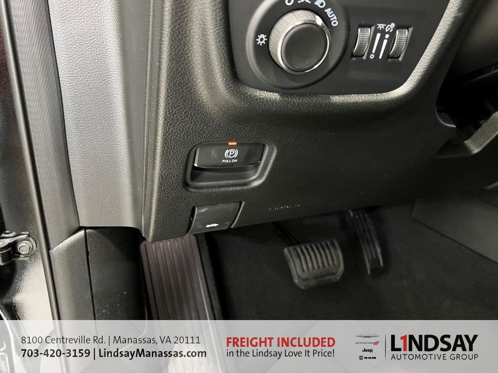 New 2025 Jeep Grand Cherokee Laredo X w/ Luxury Tech Group I image 21