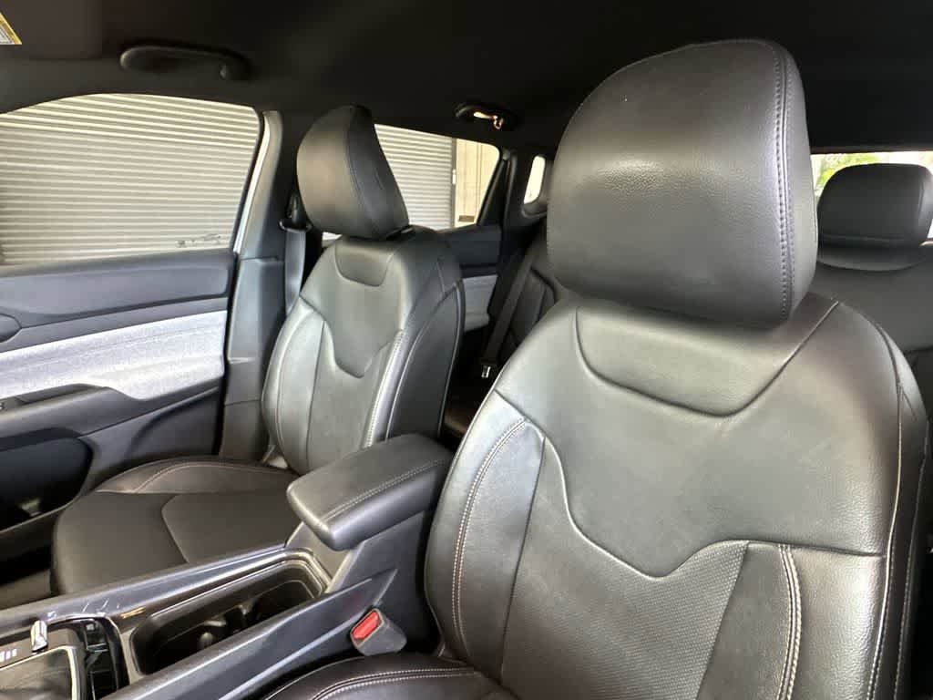 Used 2023 Jeep Compass Latitude image 14