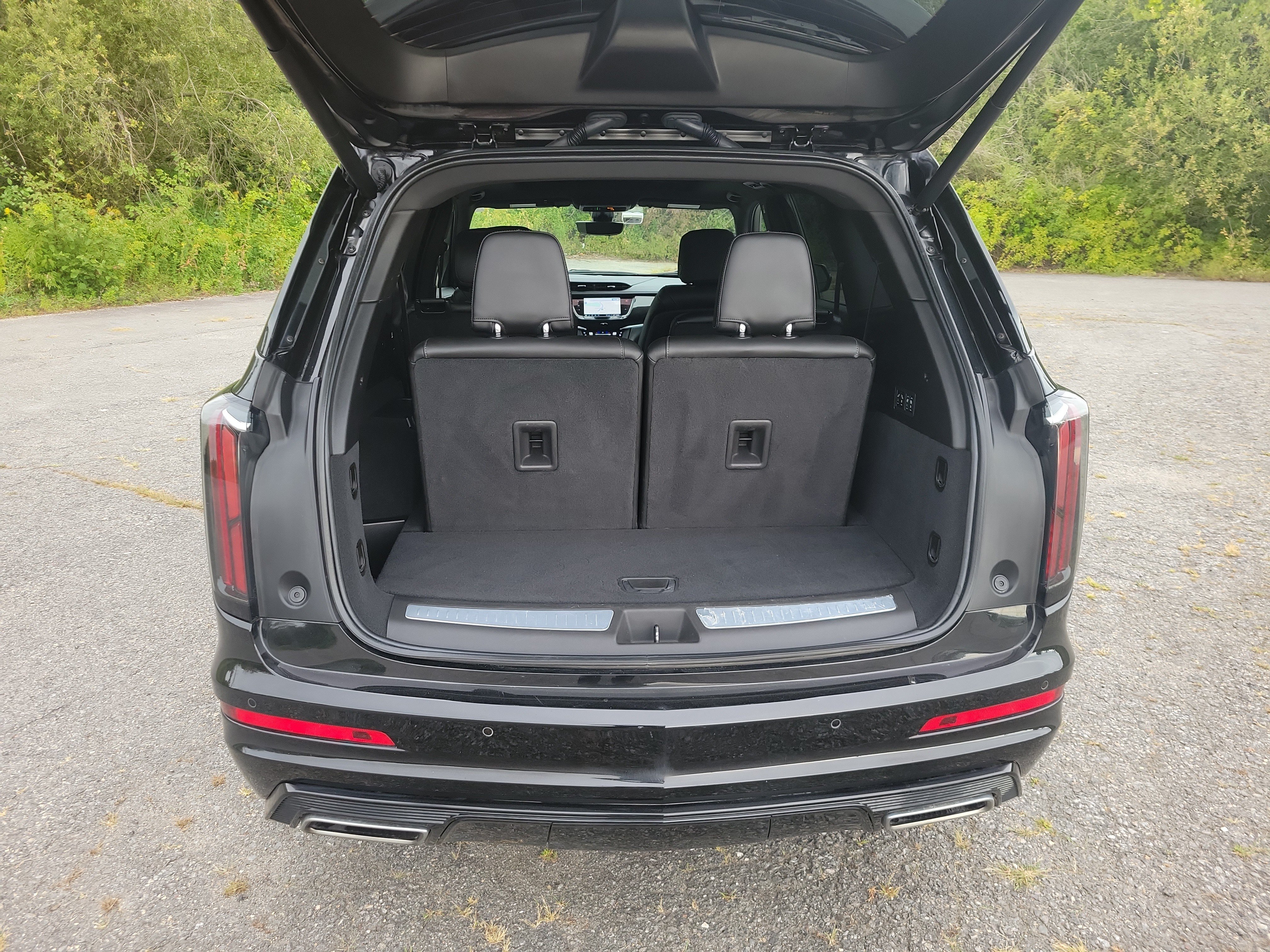 Certified 2024 Cadillac XT6 Sport w/ Technology Package AWD/4WD image 18