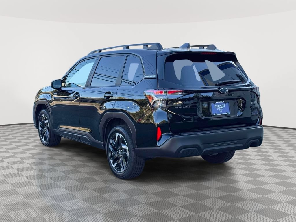 Used 2025 Subaru Forester Premium AWD/4WD image 6