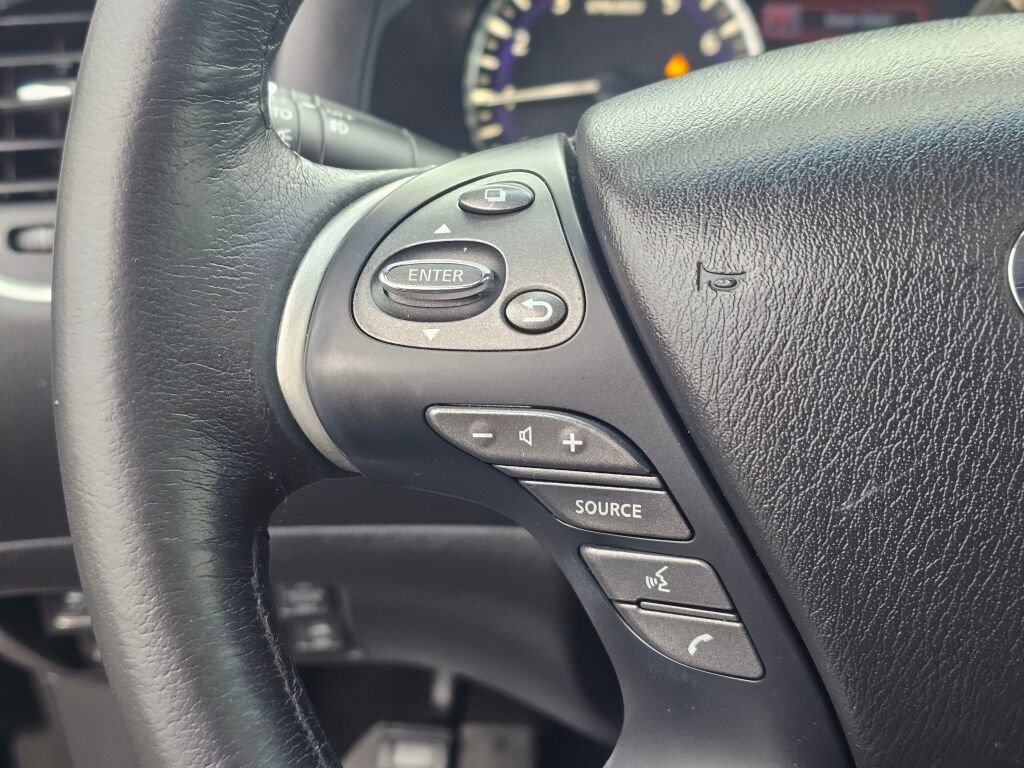 Used 2015 INFINITI QX60 AWD w/ Deluxe Touring Package image 39