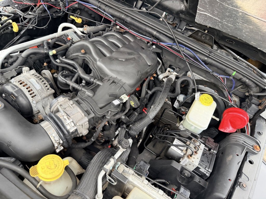 Used 2013 Jeep Wrangler Unlimited Sahara image 34