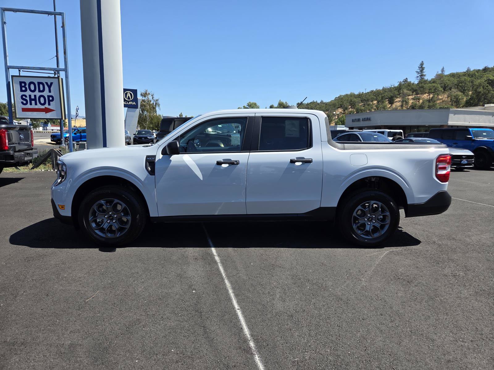 New 2026 Ford Maverick XLT w/ Equipment Group 301A AWD/4WD image 8