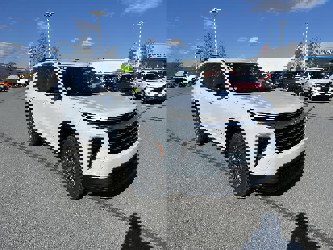 New 2026 Chevrolet Traverse LT