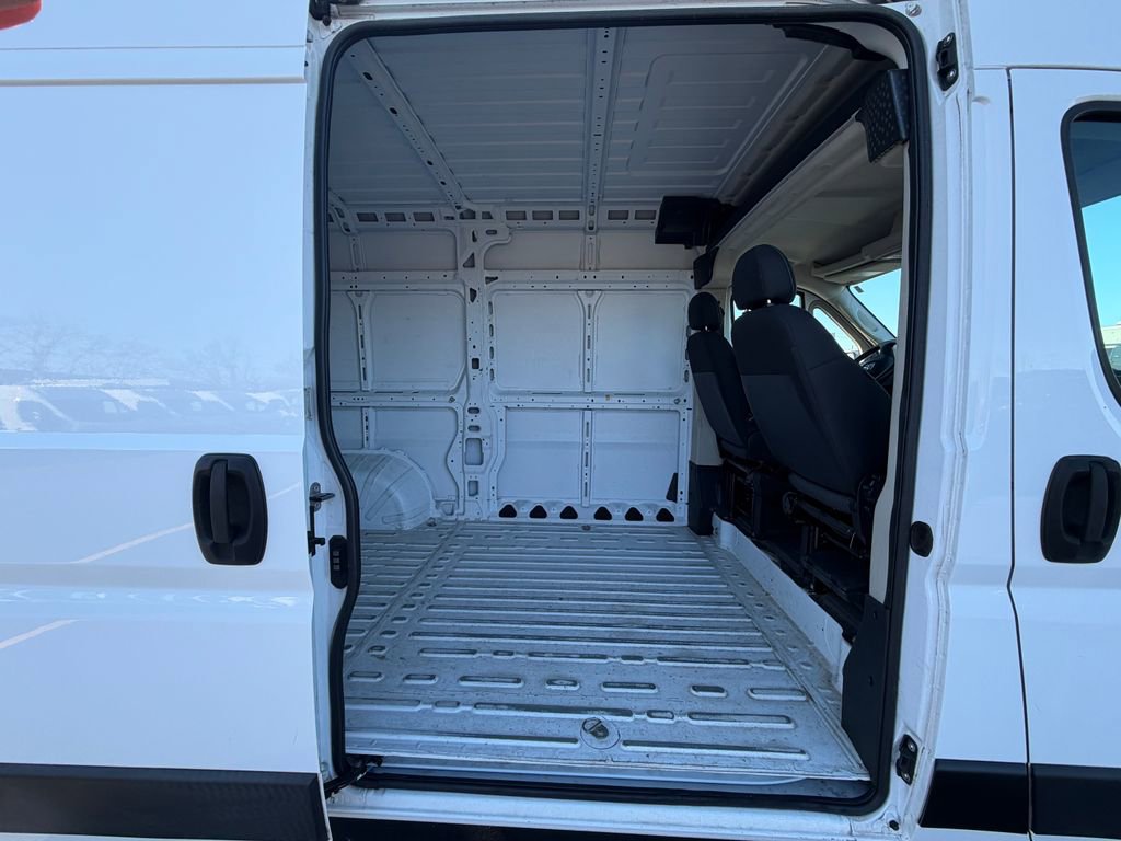 Used 2019 RAM ProMaster 1500 w/ Interior Convenience Group image 11