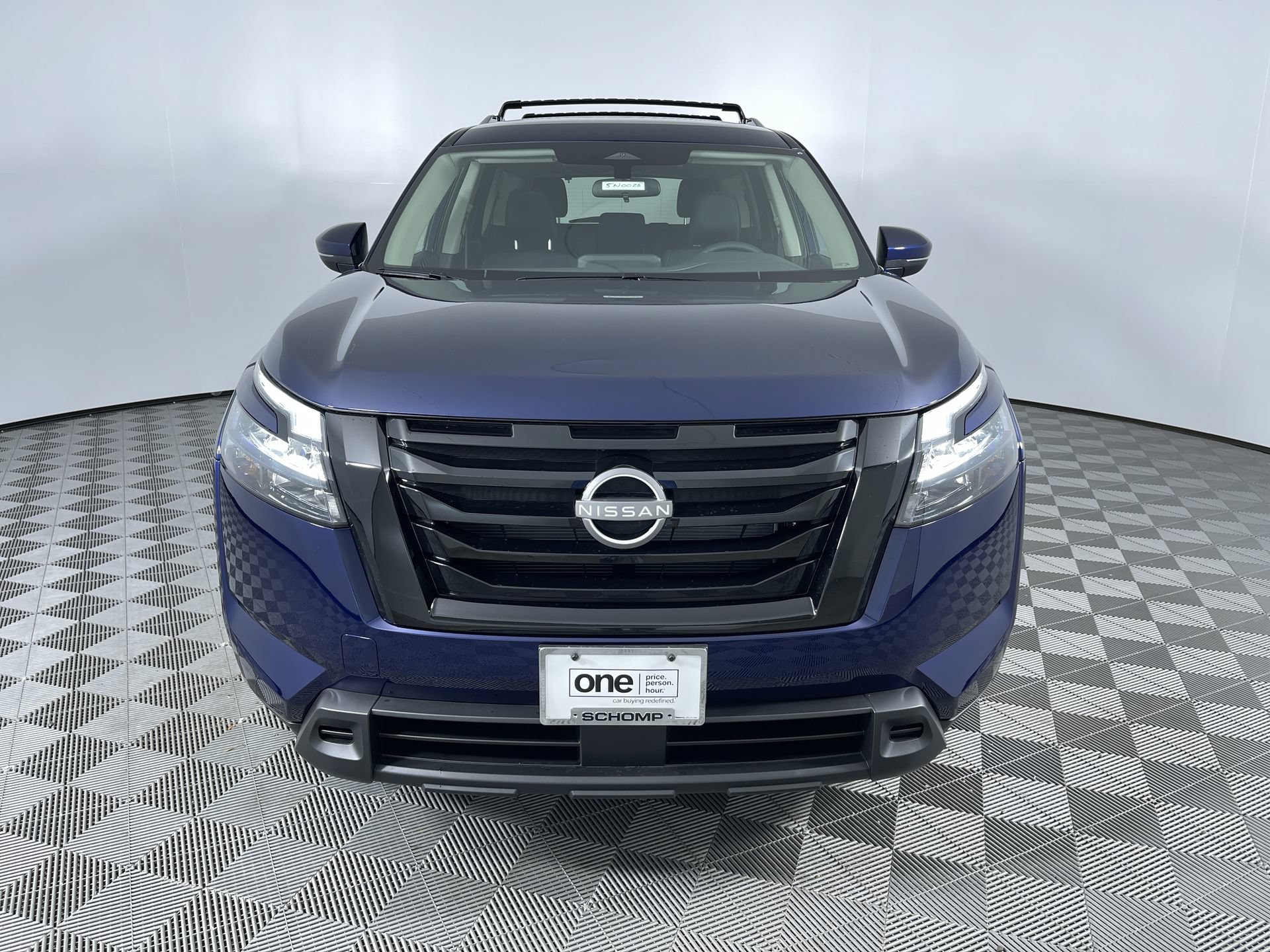 Certified 2025 Nissan Pathfinder SV w/ Black Appearance Package AWD/4WD image 29
