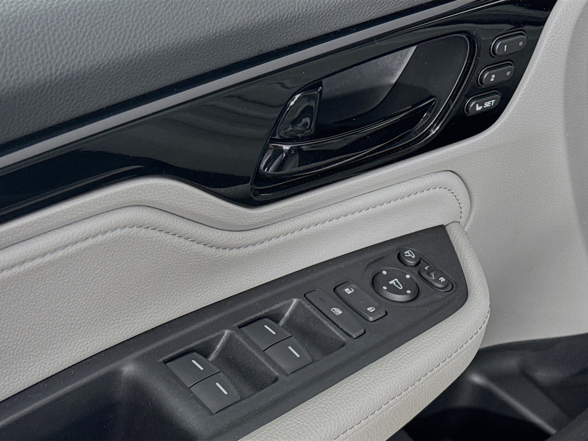 Certified 2024 Honda Odyssey Elite image 18