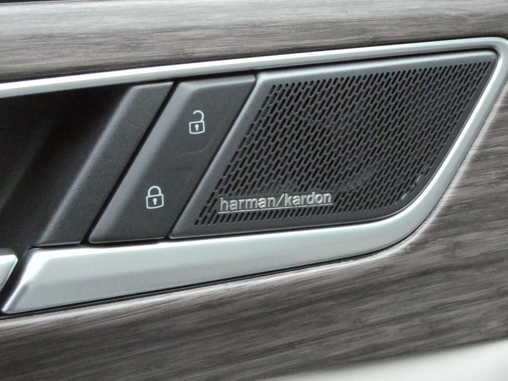 New 2026 Volkswagen Atlas SEL Premium R-Line image 11