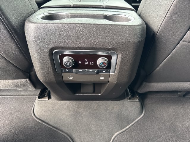 Used 2024 Chevrolet Tahoe Z71 w/ Luxury Package AWD/4WD image 26