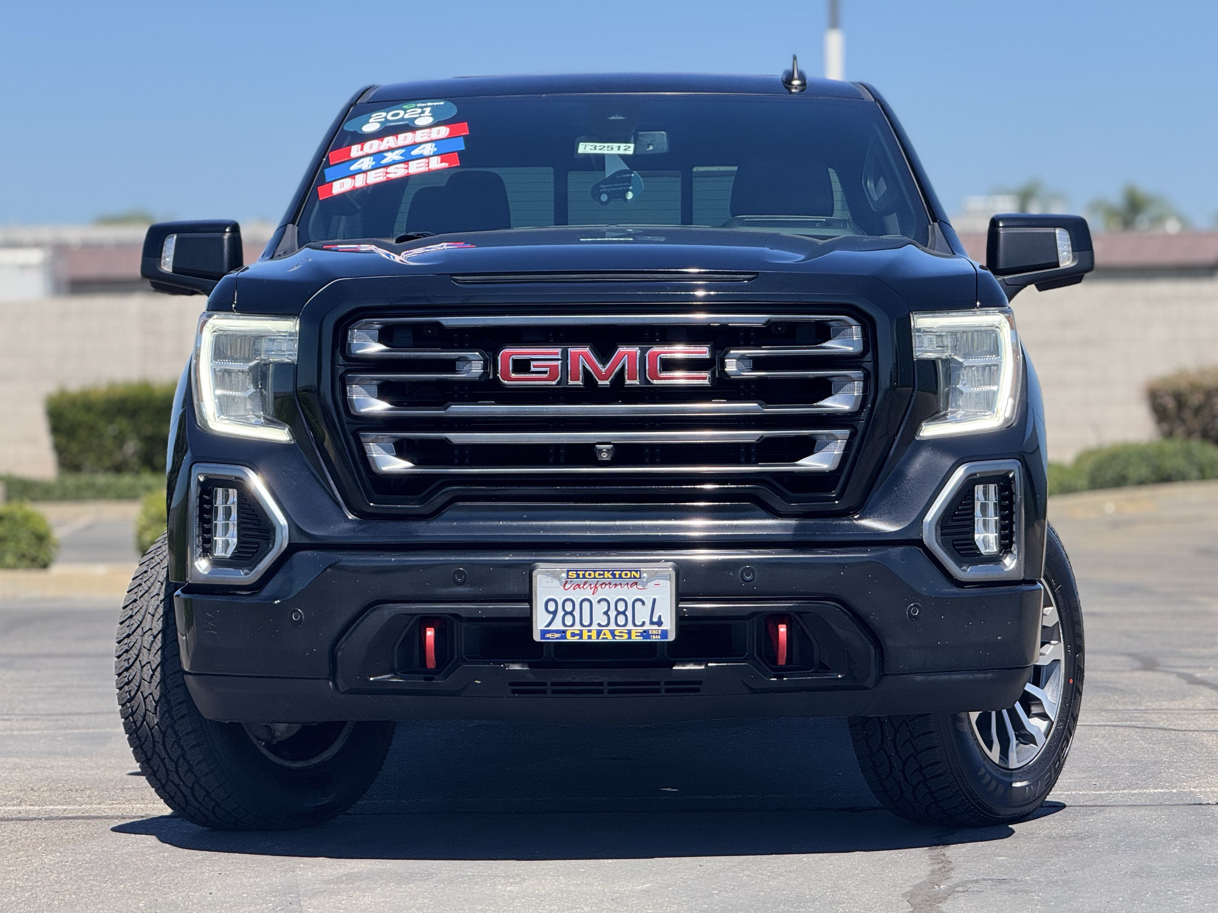 Certified 2021 GMC Sierra 1500 AT4 w/ AT4 Value Package AWD/4WD image 2