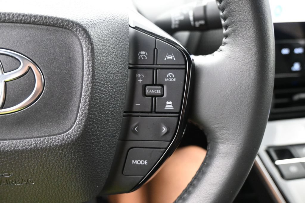 Used 2023 Toyota bZ4X AWD image 19
