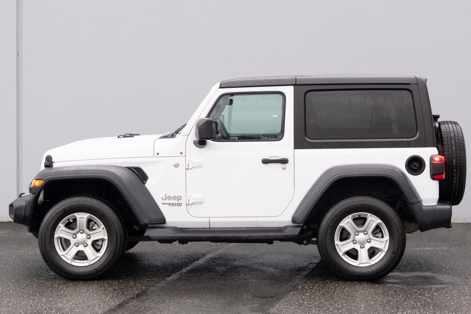Used 2018 Jeep Wrangler Sport image 21