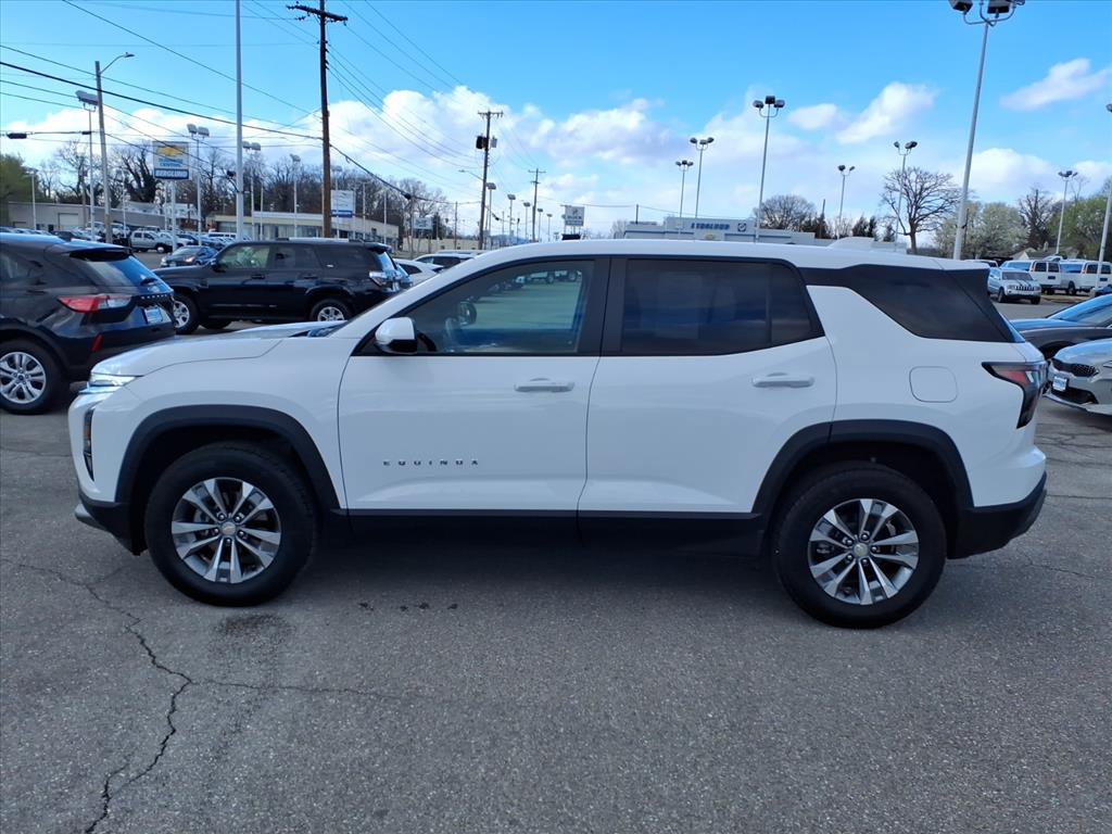 Used 2026 Chevrolet Equinox LT w/ Convenience Package II image 7