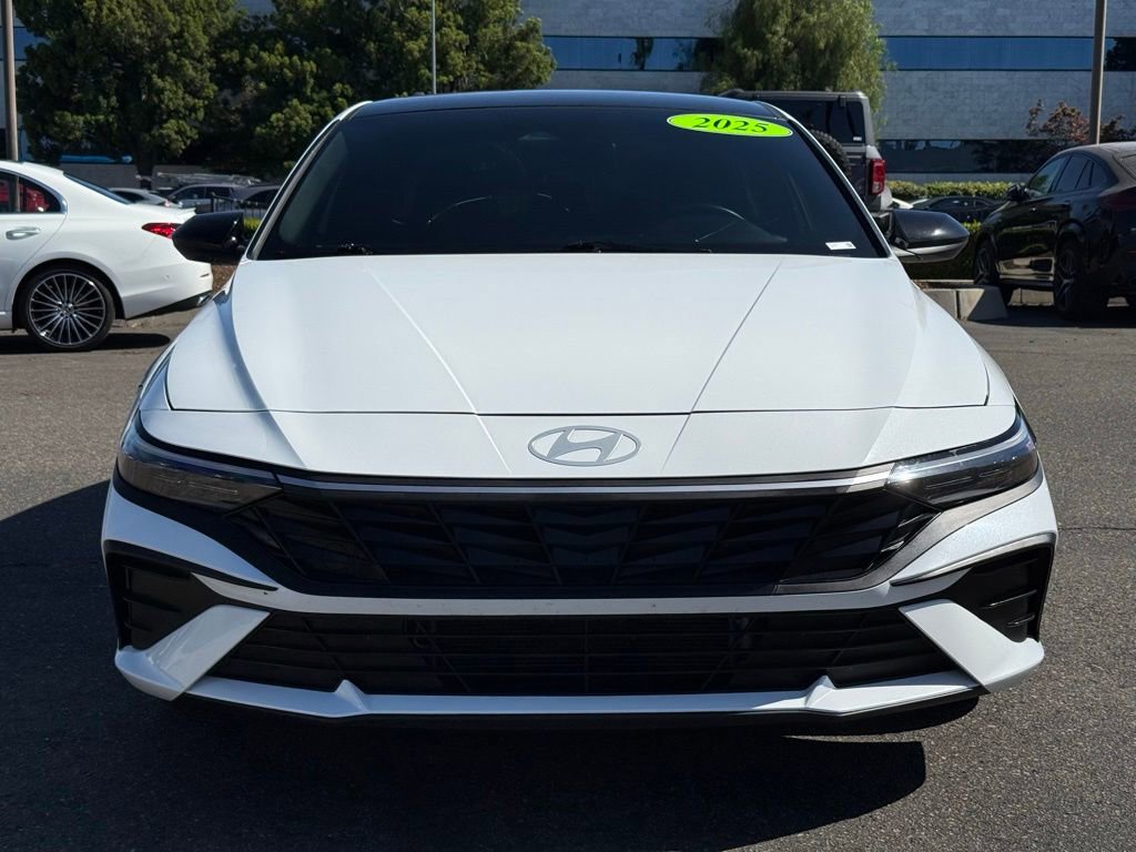 Used 2025 Hyundai Elantra SEL FWD image 15