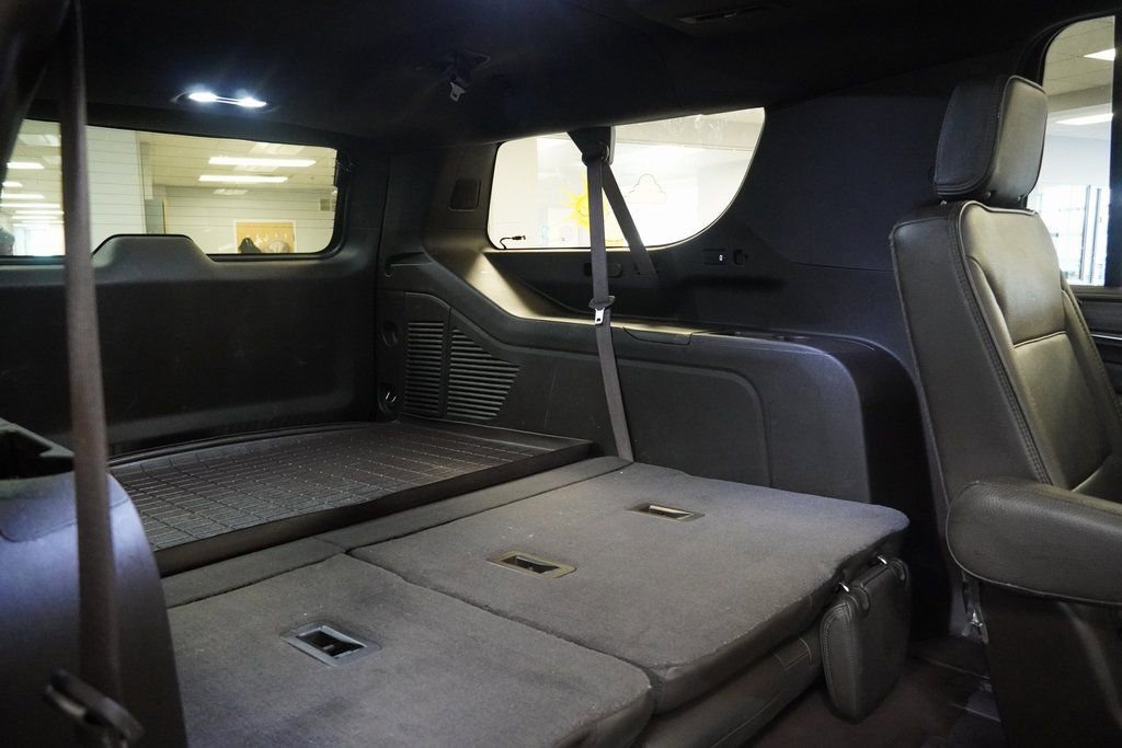 Used 2021 GMC Yukon XL Denali w/ Denali Premium Package image 39