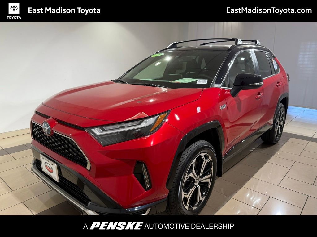 Used 2023 Toyota RAV4 XSE w/ Weather Package AWD/4WD image 1