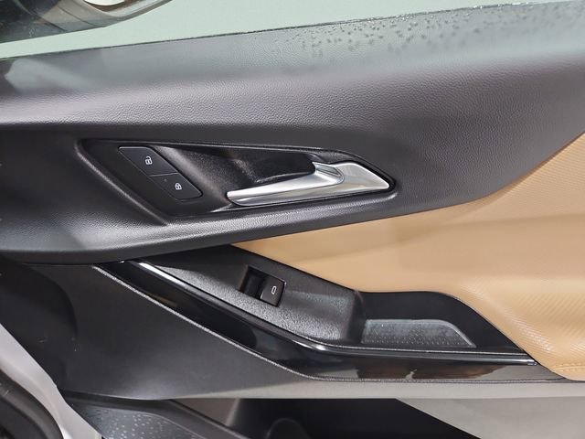 Used 2025 Chevrolet Equinox ACTIV w/ Safety and Technology Package image 32