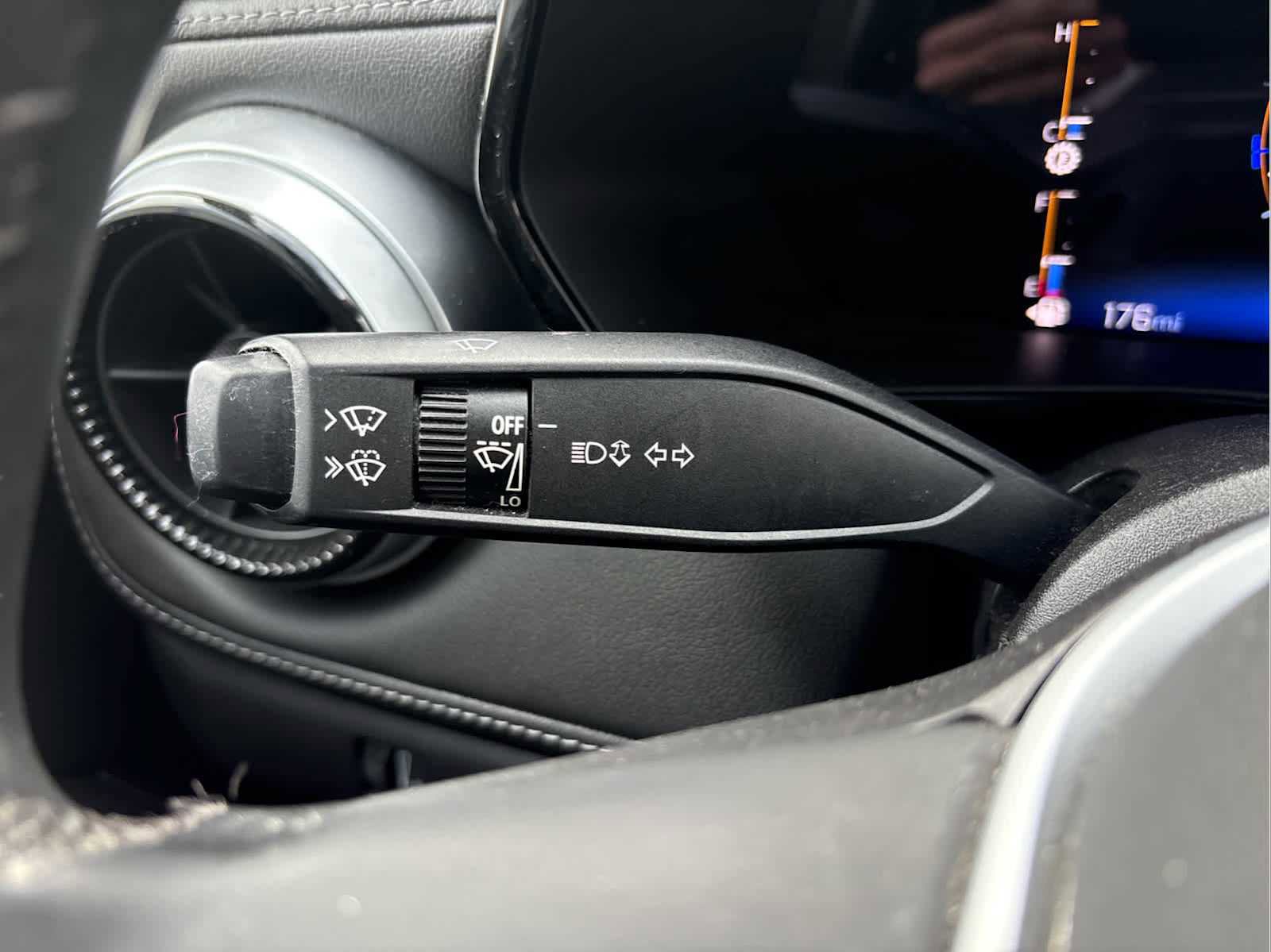 Used 2023 Chevrolet Colorado LT w/ LT Convenience Package II image 25