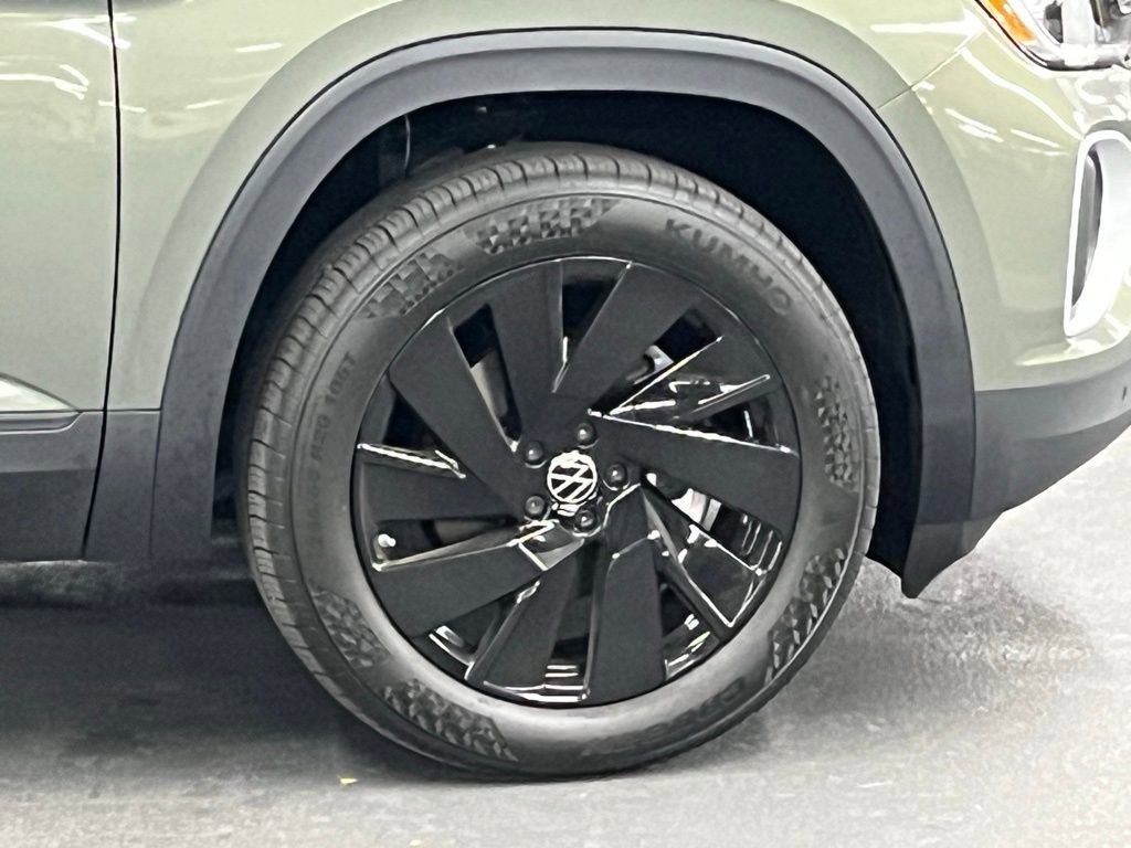New 2026 Volkswagen Atlas SE image 38