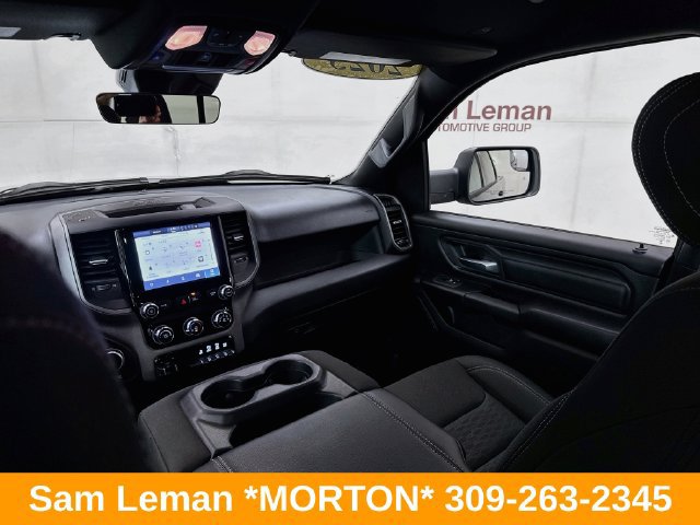Used 2025 RAM 1500 Warlock AWD/4WD image 21
