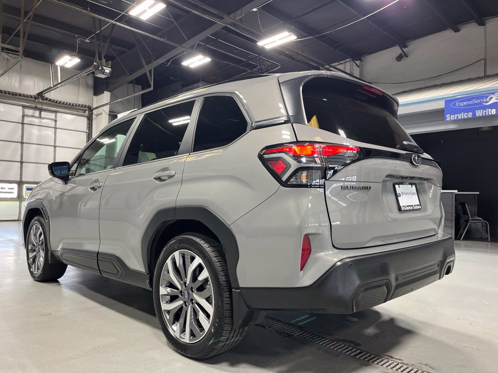 Used 2026 Subaru Forester Touring AWD/4WD image 5