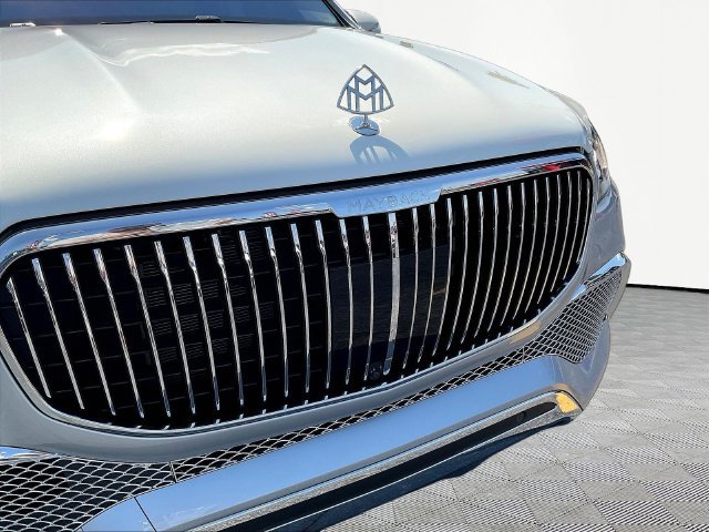 Used 2023 Mercedes-Benz Maybach GLS 600 4MATIC image 35