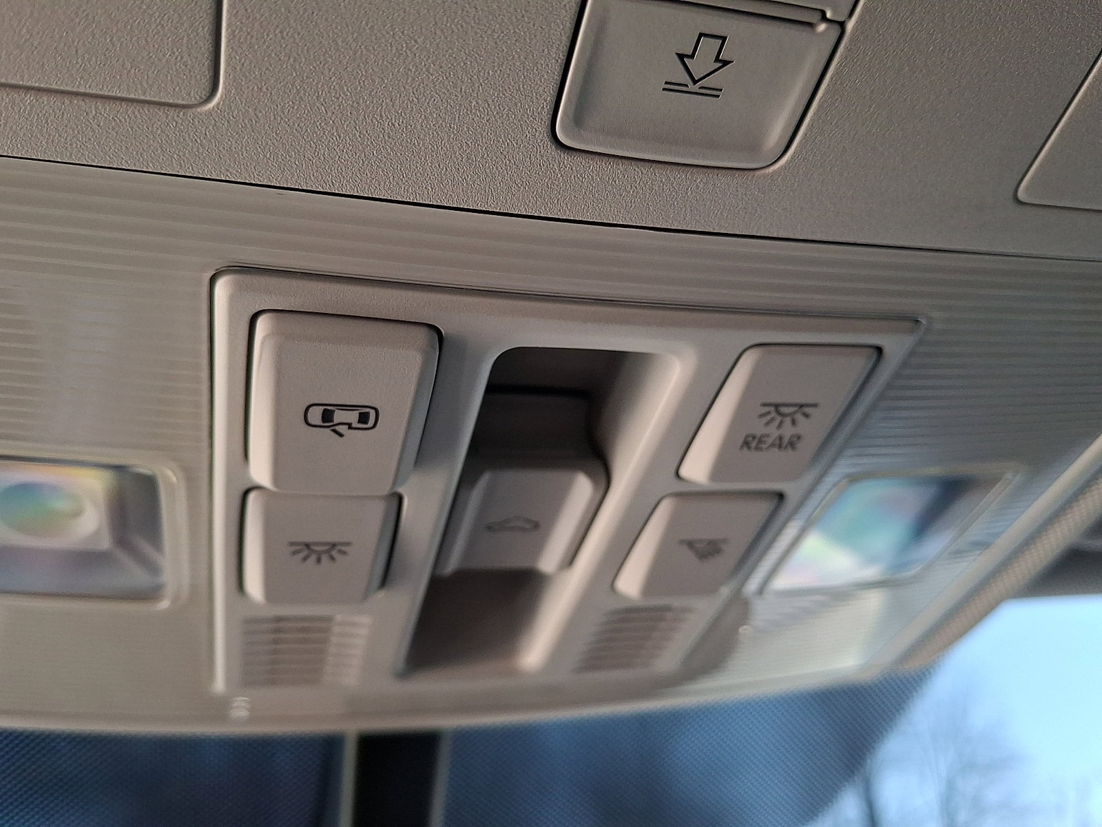 Used 2016 Volkswagen Golf SE image 26