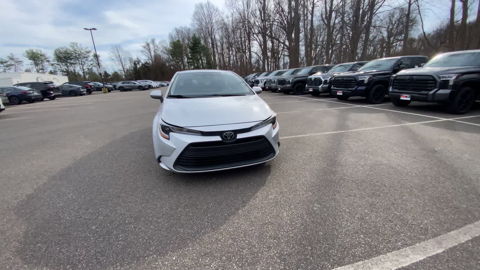 Used 2025 Toyota Corolla LE image 7