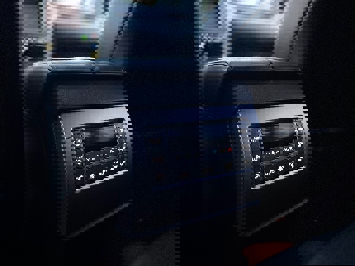 Used 2018 Lexus GX 460 Premium w/ Premium Package AWD/4WD image 23