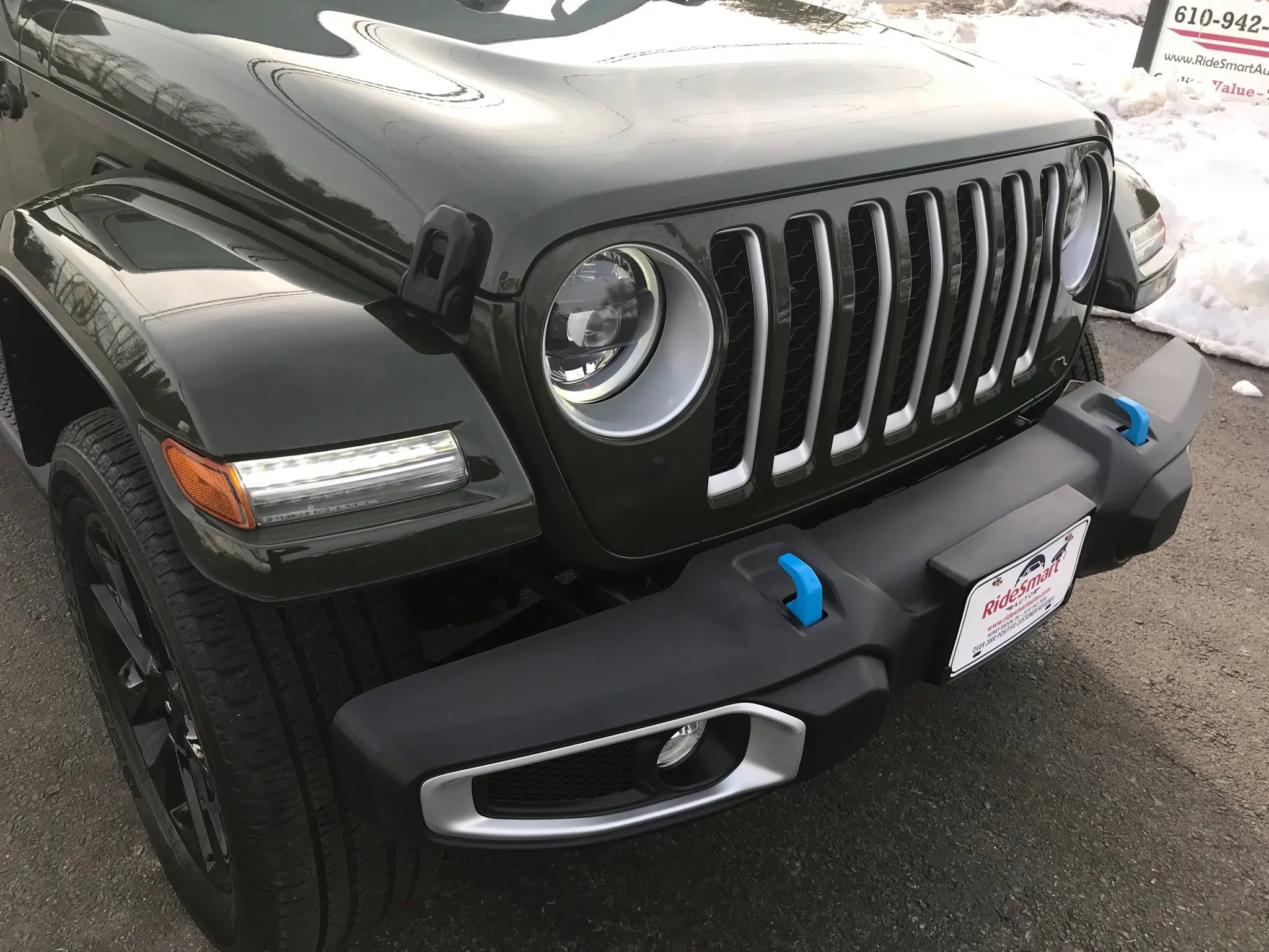 Used 2023 Jeep Wrangler Unlimited Sahara w/ Cold Weather Group image 59