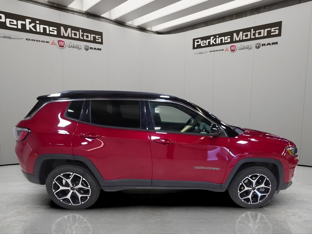 Certified 2026 Jeep Compass Limited AWD/4WD image 6