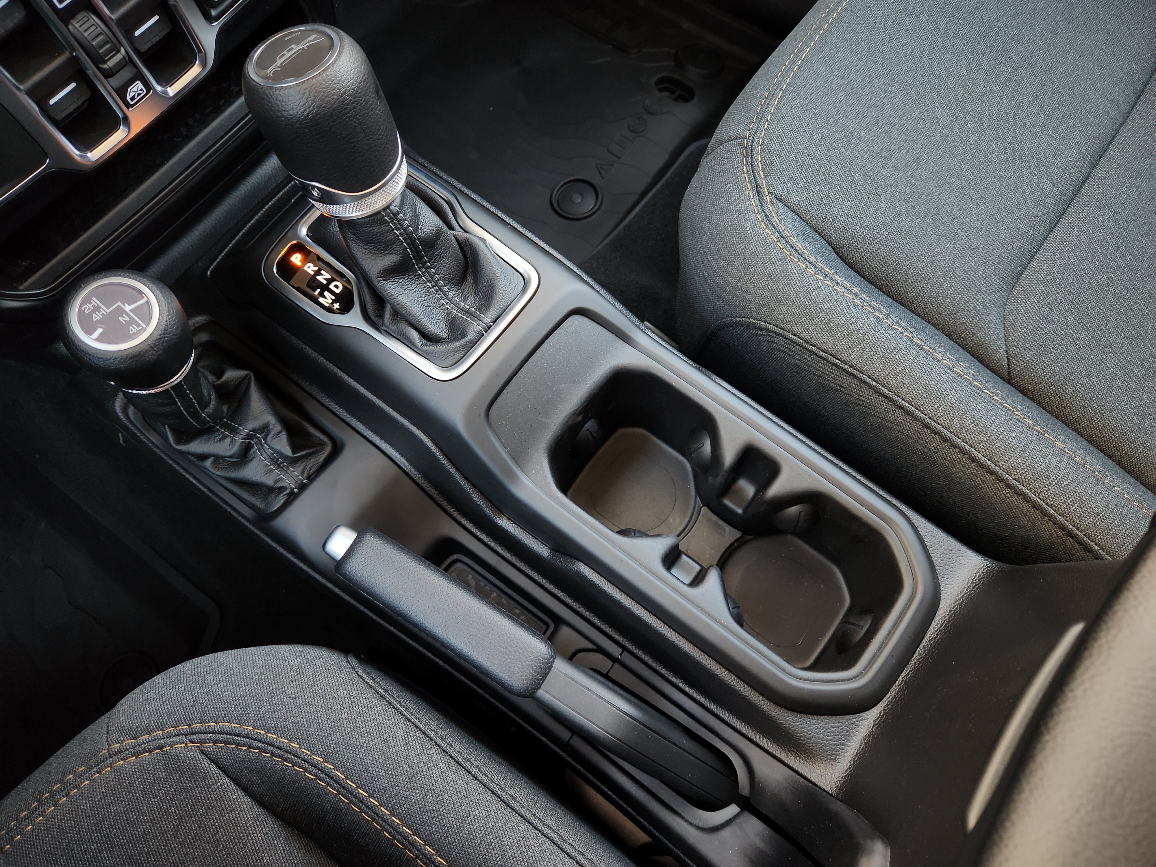New 2026 Jeep Gladiator Sport AWD/4WD image 16