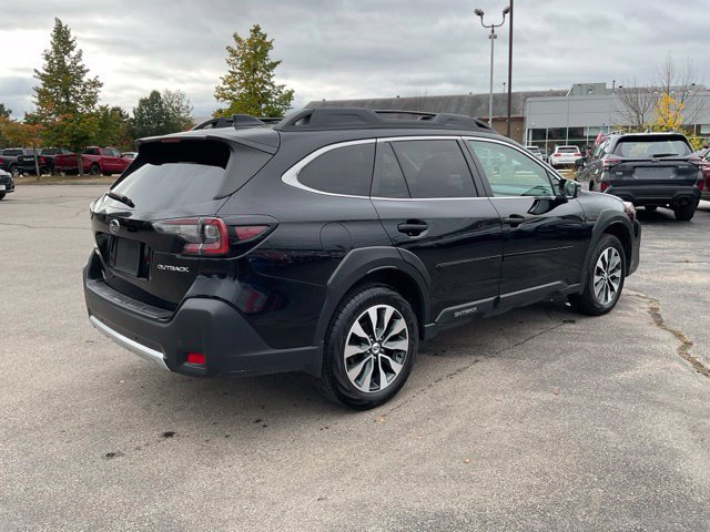 Used 2024 Subaru Outback Limited AWD/4WD image 8