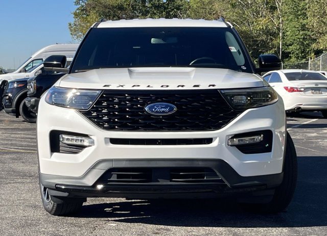 Used 2022 Ford Explorer ST-Line w/ Class IV Trailer Tow Package RWD image 9