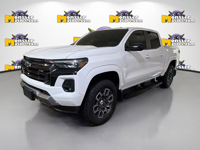 Used 2024 Chevrolet Colorado Z71 w/ Z71 Convenience Package 2