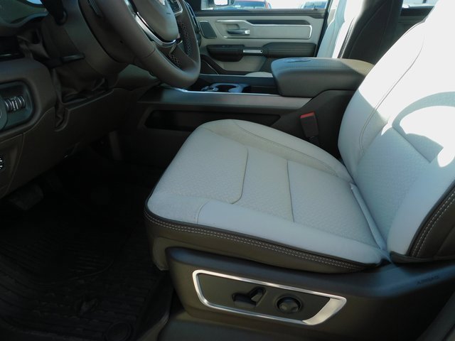New 2025 RAM 1500 Laramie image 21