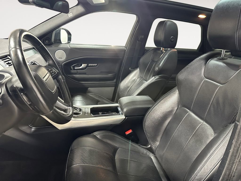 Used 2017 Land Rover Range Rover Evoque SE image 7