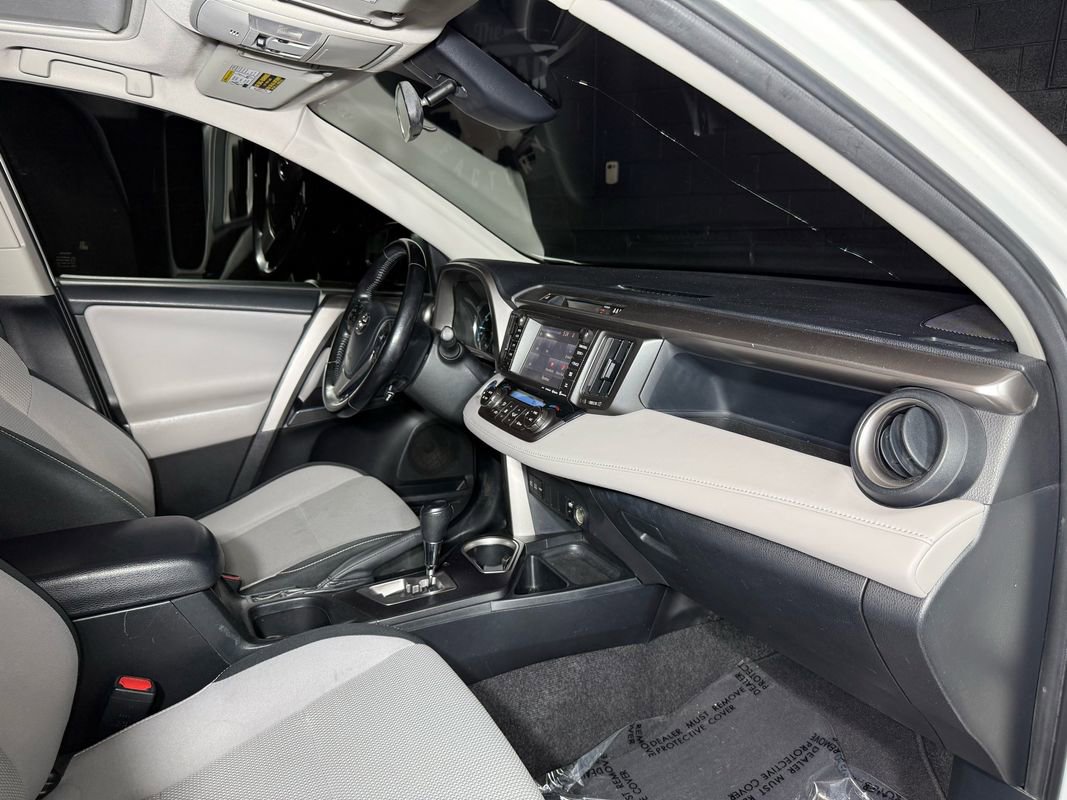 Used 2018 Toyota RAV4 LE w/ All Weather Liner Package AWD/4WD image 12