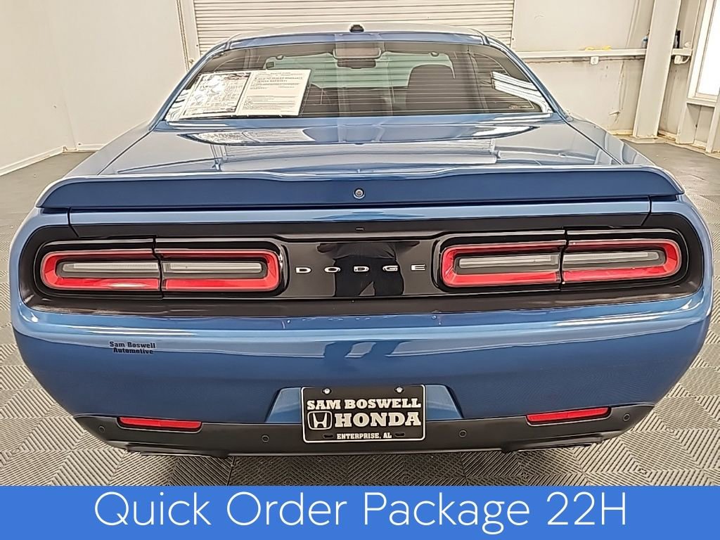 Used 2022 Dodge Challenger R/T image 8