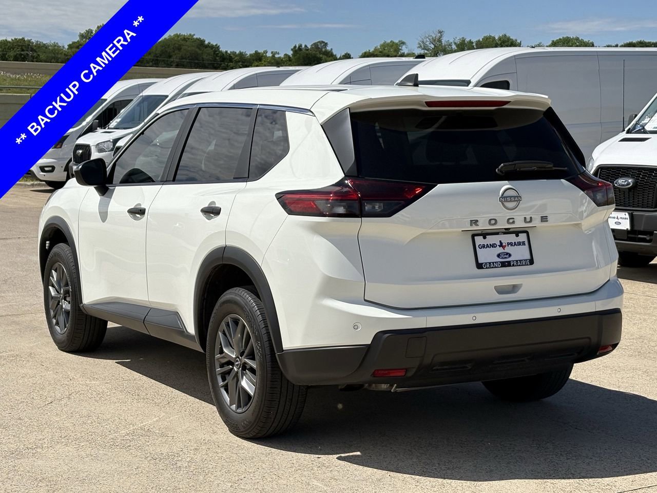 Used 2024 Nissan Rogue S image 6