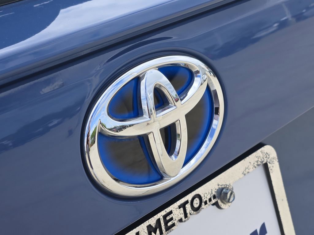 Certified 2022 Toyota RAV4 SE w/ Convenience Package image 11