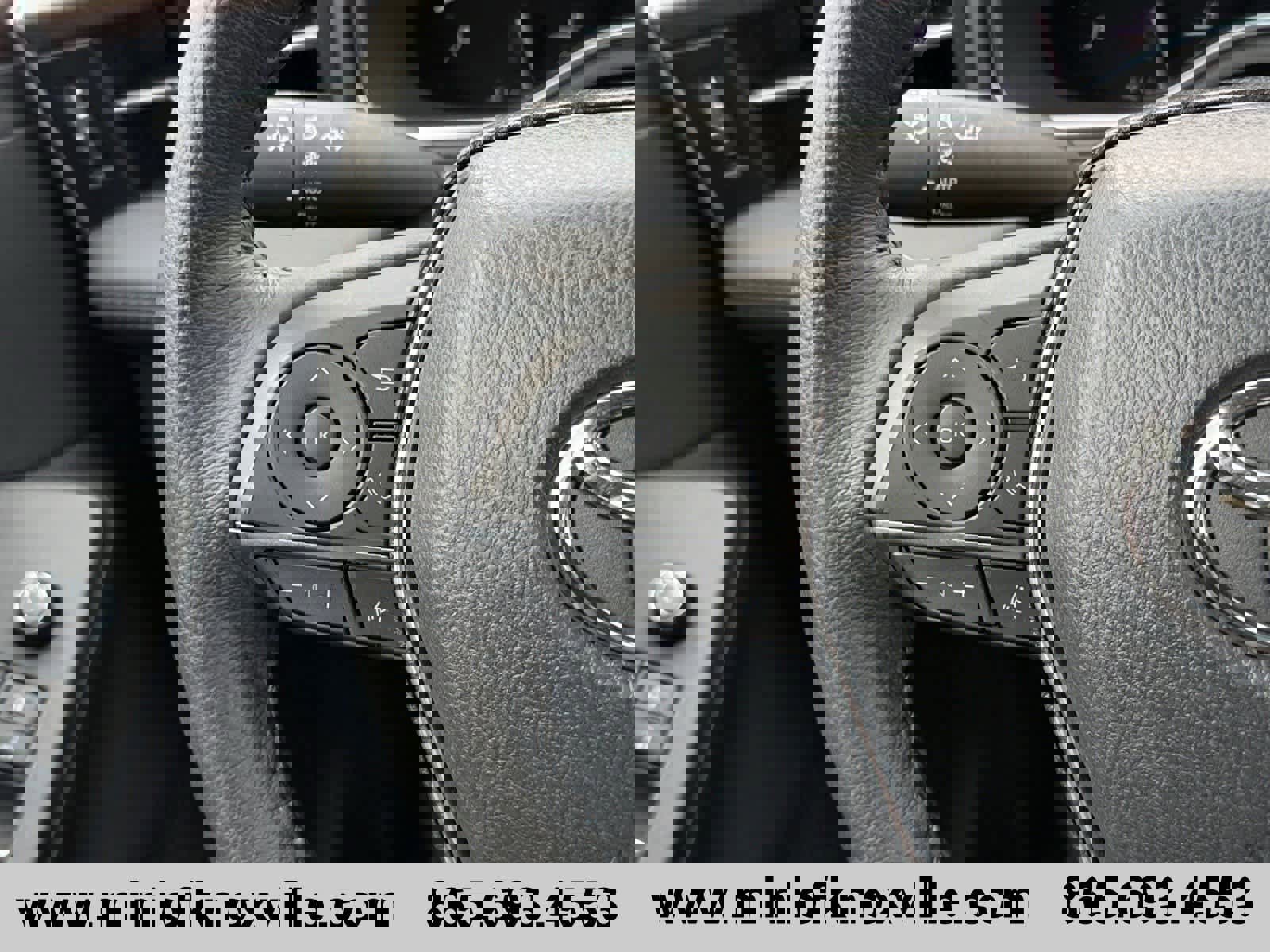 Used 2022 Toyota Avalon XLE w/ Moonroof Package image 16