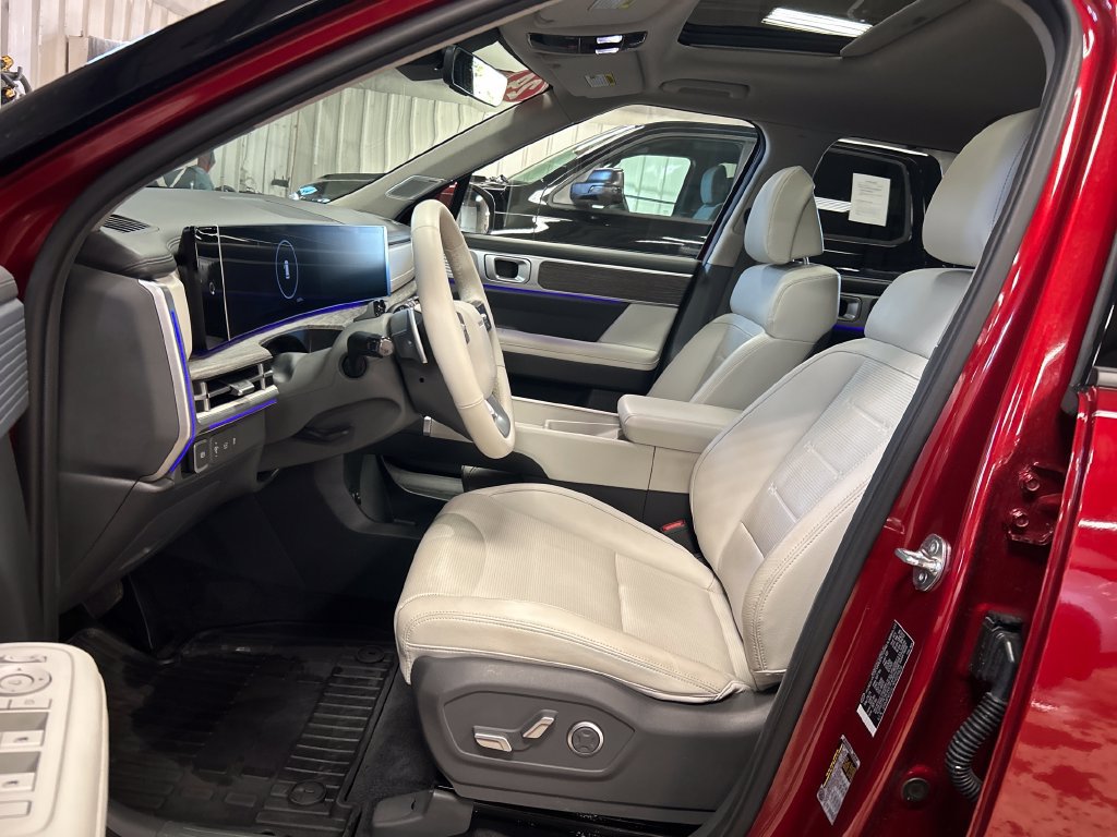Certified 2024 Hyundai Santa Fe Limited AWD/4WD image 14