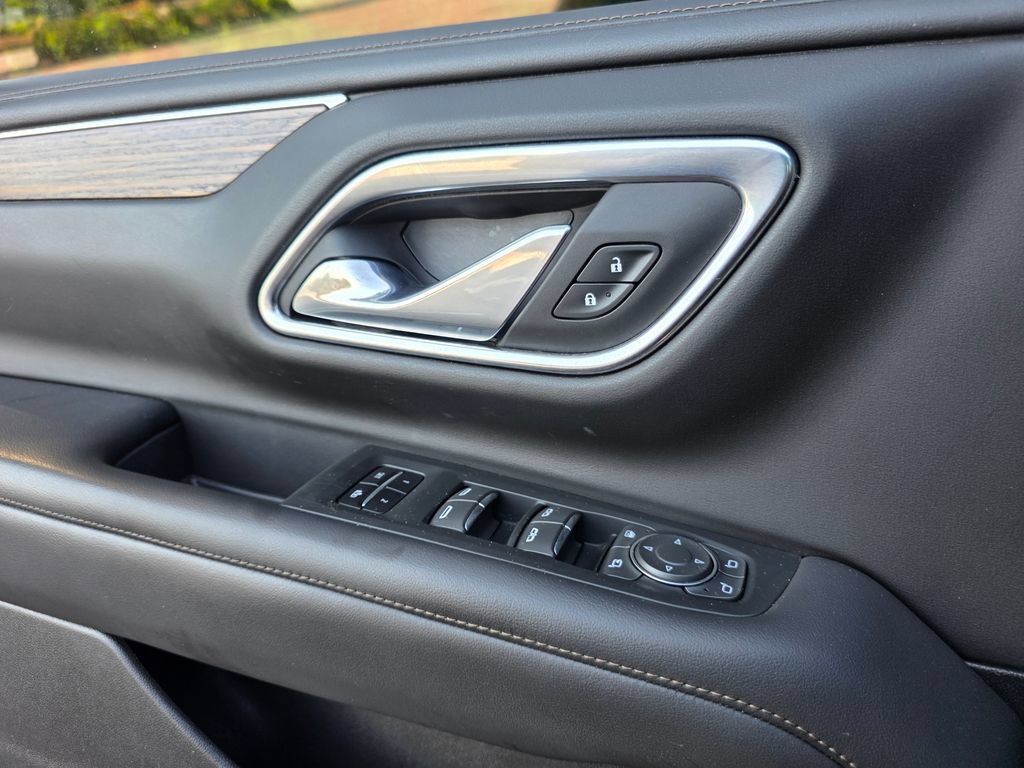 Used 2021 Chevrolet Suburban High Country AWD/4WD image 15