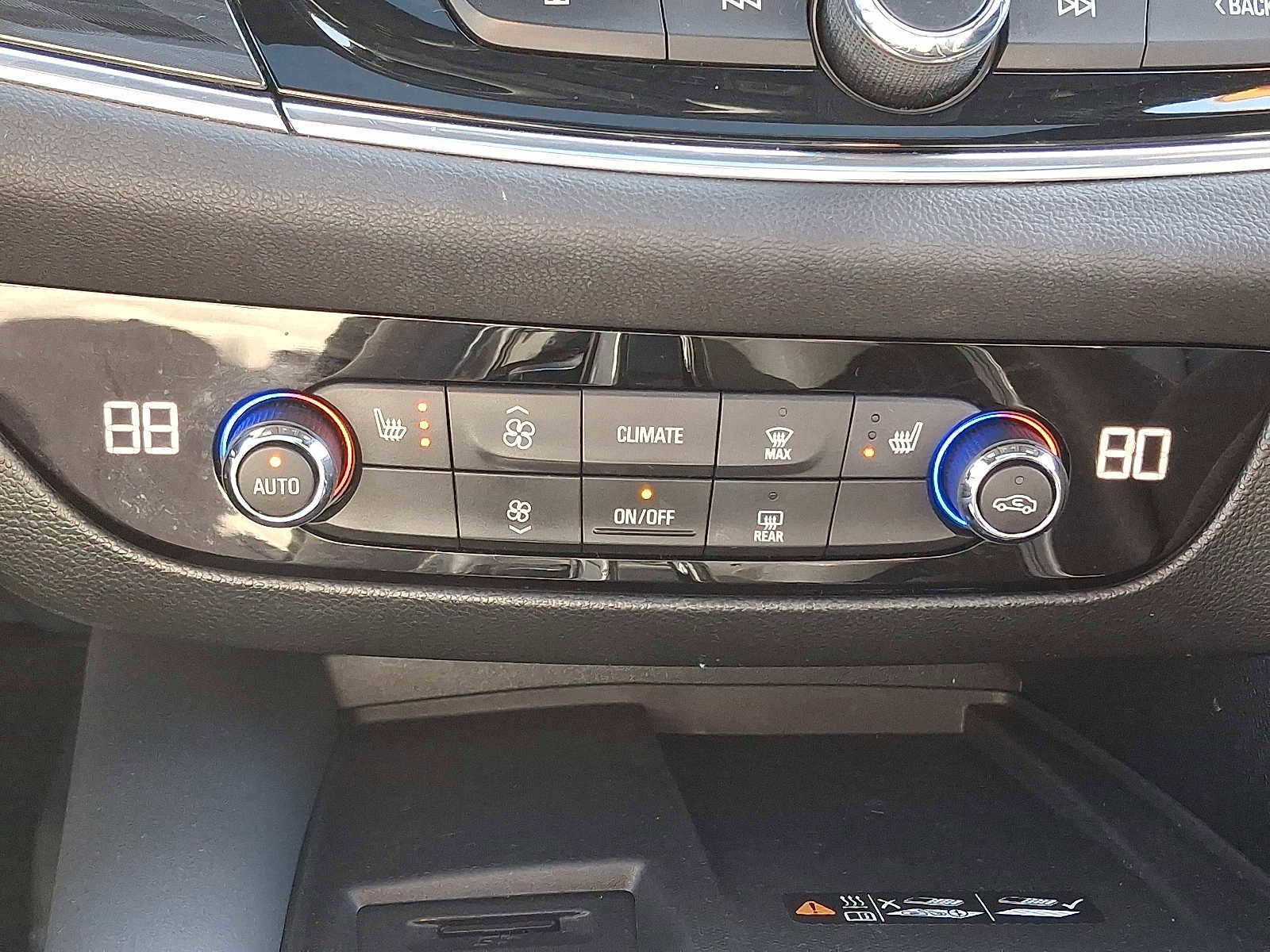 Certified 2023 Buick Enclave Essence w/ Experience Buick Package image 19