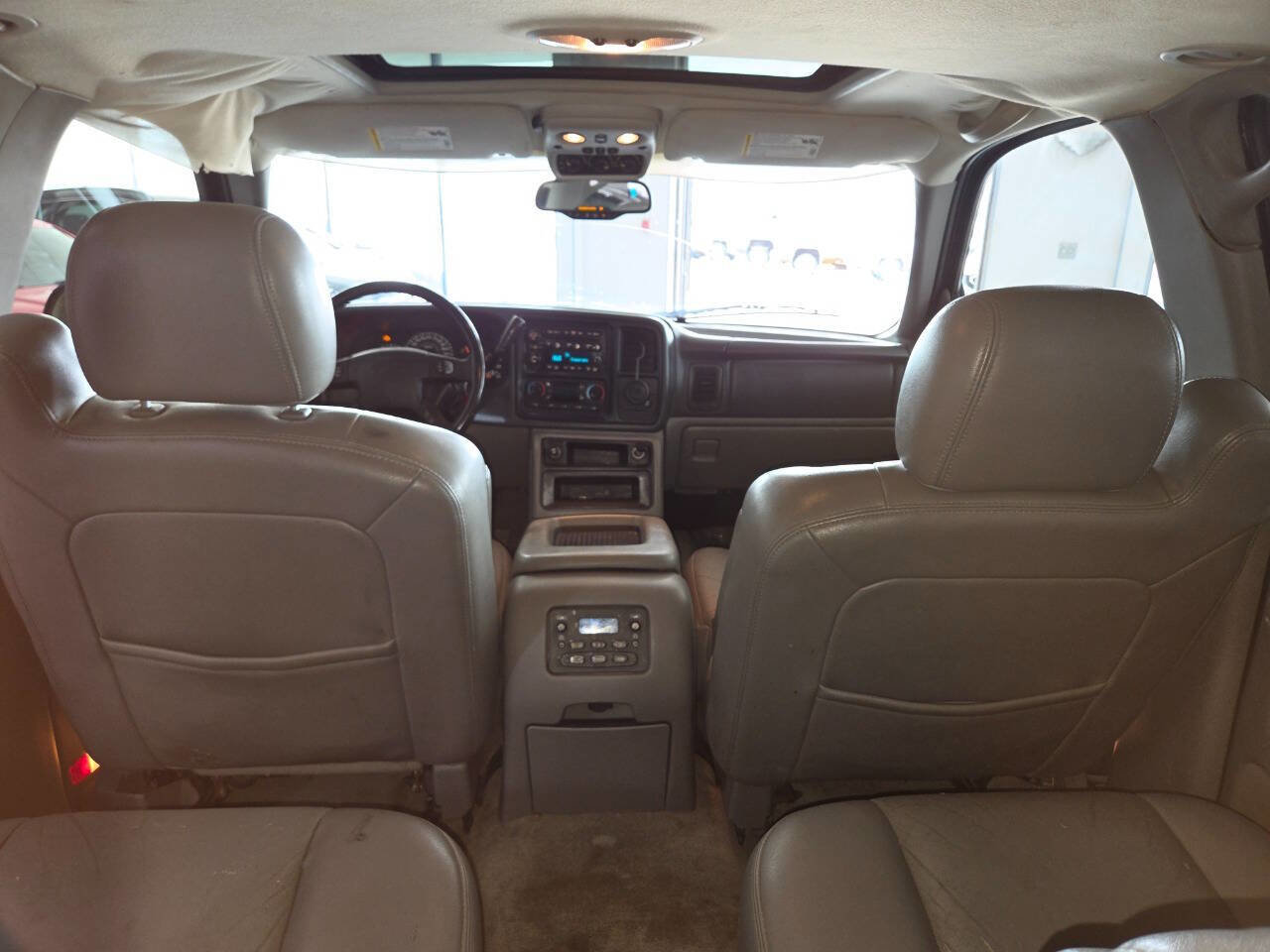 Used 2005 GMC Yukon SLT w/ SLT Preferred Equipment Group AWD/4WD image 22