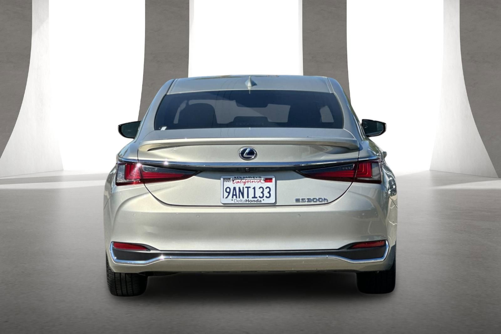 Used 2021 Lexus ES 300h 300h Luxury w/ Accessory Package 2 image 5