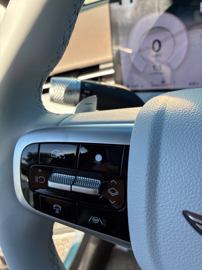 New 2027 Genesis GV70 2.5T Advanced AWD/4WD image 29