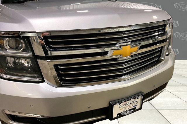 Used 2018 Chevrolet Suburban Premier AWD/4WD image 10